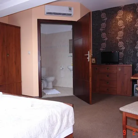 Hotelowe Wiktoria Guest house 3*